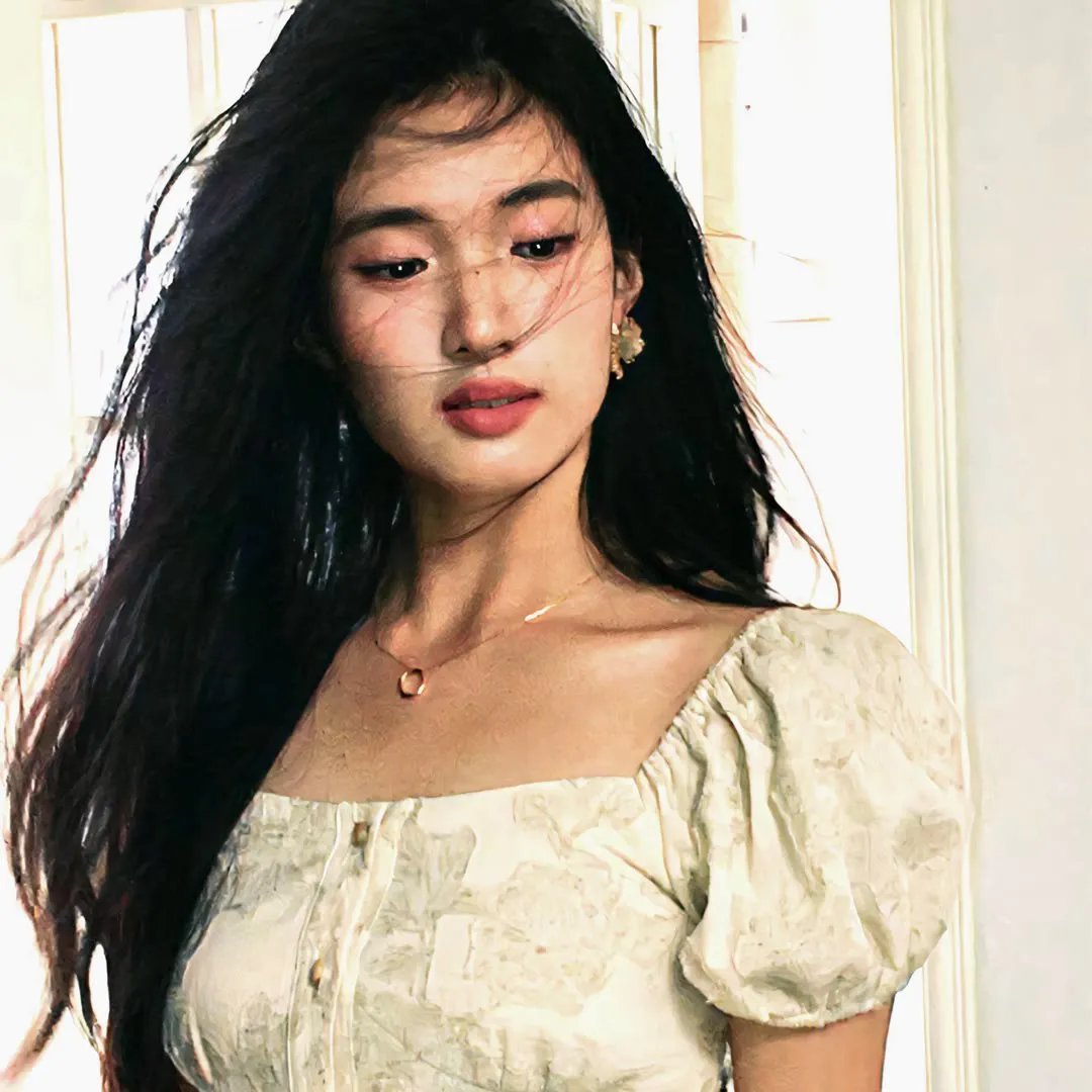 荒唐男荒唐女